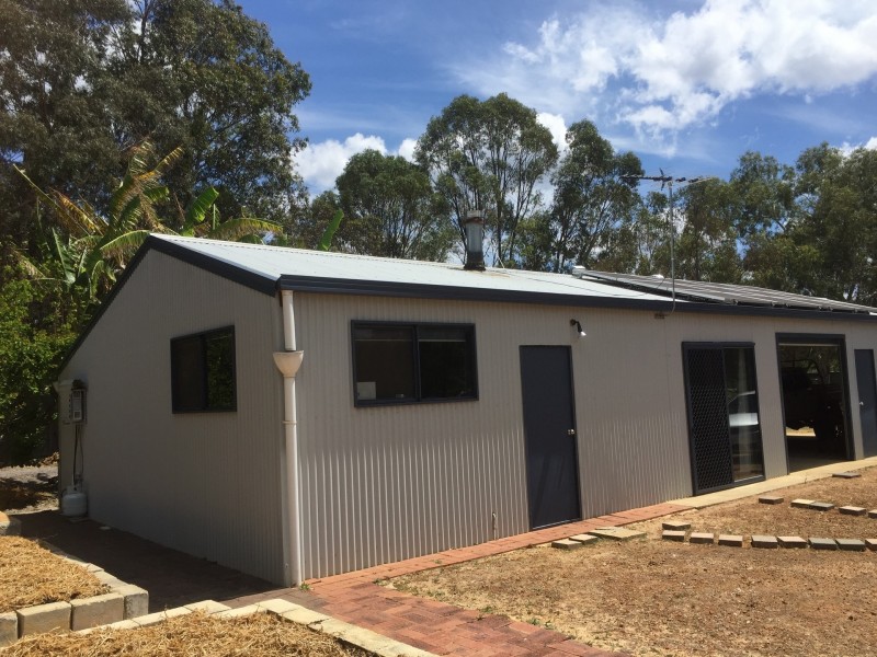 13 Housden close, Muchea WA 6501