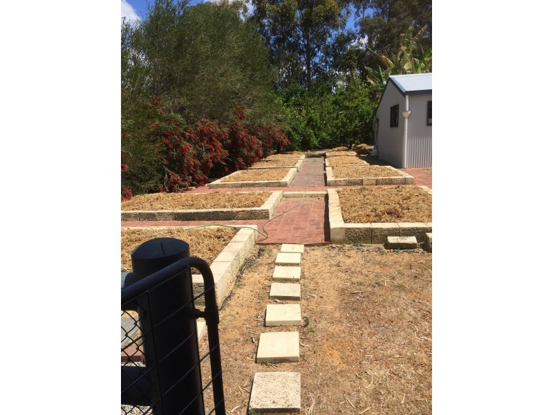 13 Housden close, Muchea WA 6501