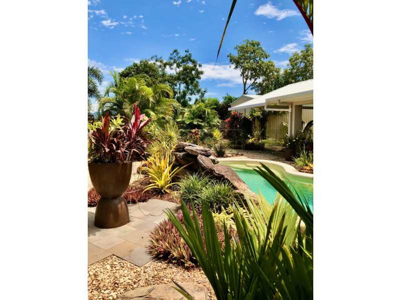 14 Dawal Close, Bonnie Doon QLD 4873