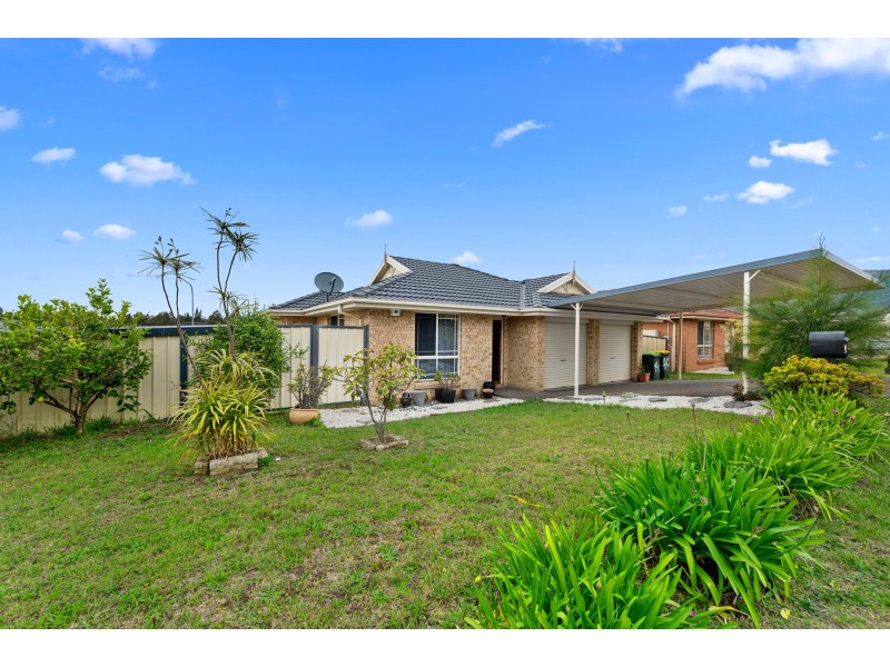 40 Glengarry Way, Horsley NSW 2530