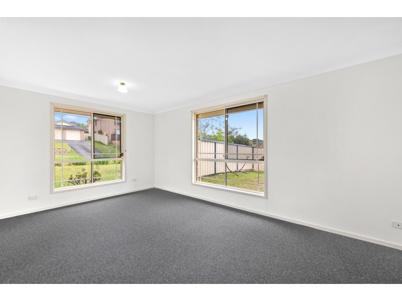 40 Glengarry Way, Horsley NSW 2530
