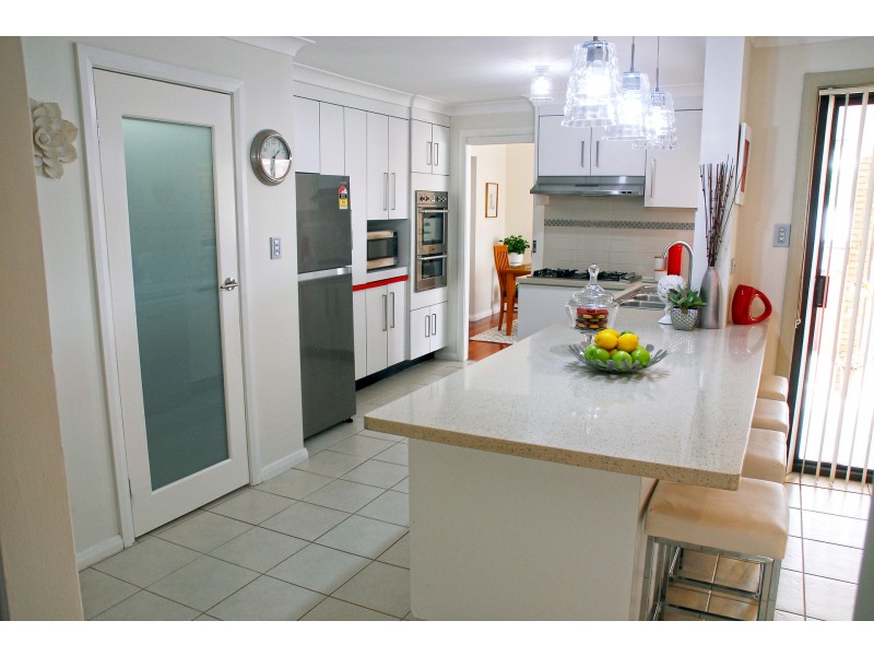 19 Lachlan Street, Bossley Park NSW 2176