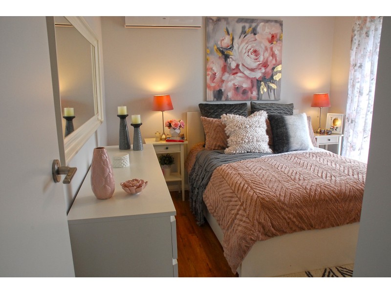 19 Lachlan Street, Bossley Park NSW 2176