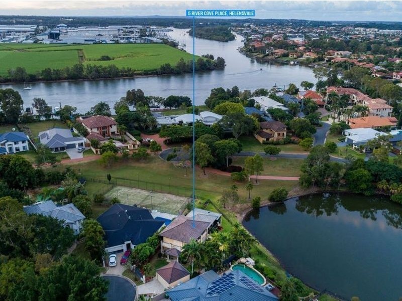 5 River Cove Place, Helensvale QLD 4212