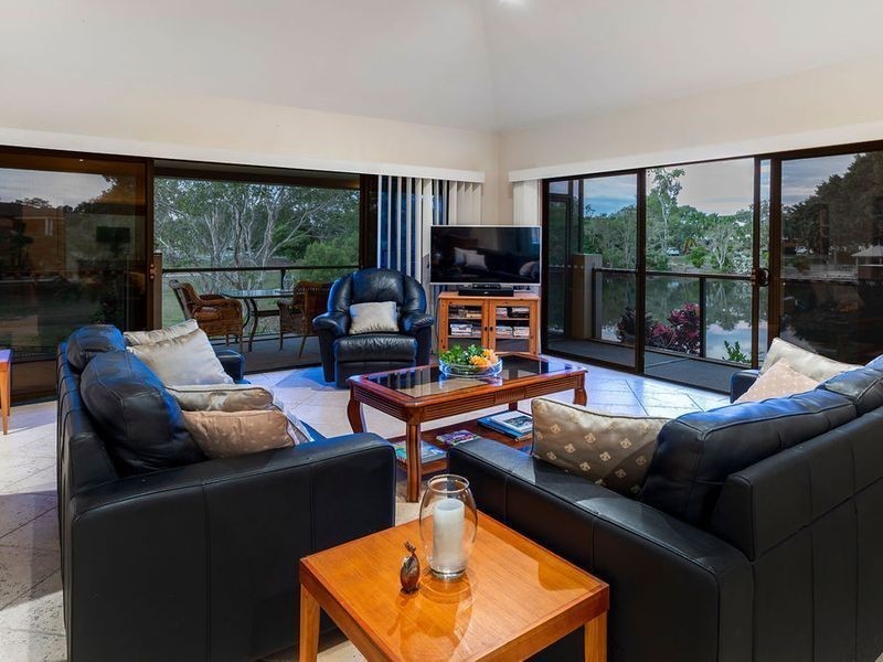 5 River Cove Place, Helensvale QLD 4212