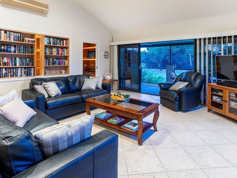 5 River Cove Place, Helensvale QLD 4212