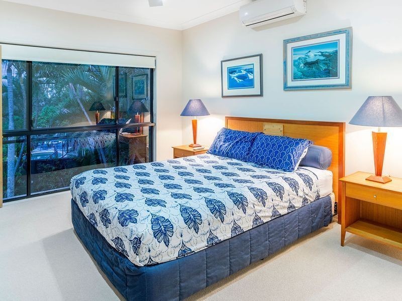 5 River Cove Place, Helensvale QLD 4212