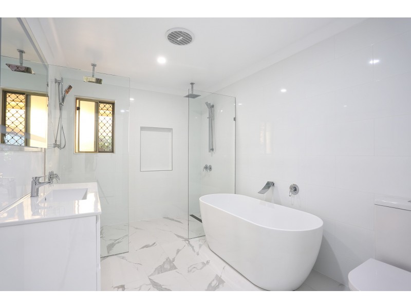 103 South Street, Cleveland QLD 4163