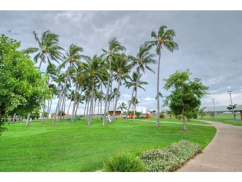 2/19 East Point Drive, Mackay Harbour QLD 4740