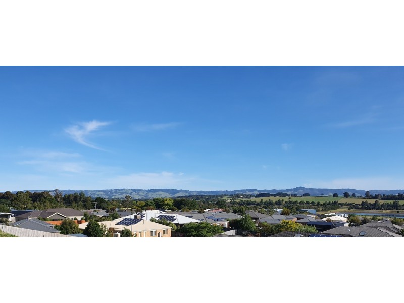 14 Valley Vista Drive, Warragul VIC 3820