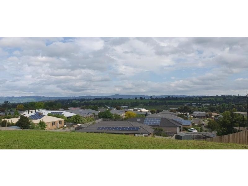 14 Valley Vista Drive, Warragul VIC 3820