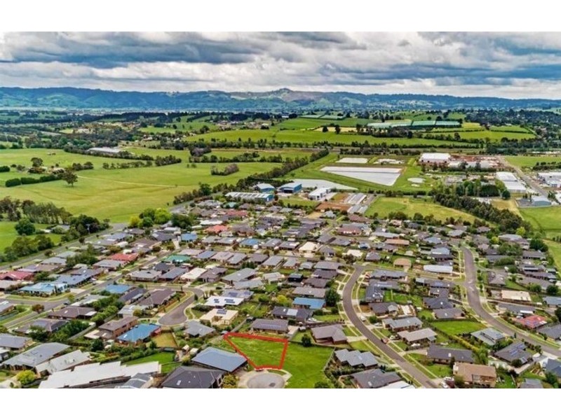 14 Valley Vista Drive, Warragul VIC 3820