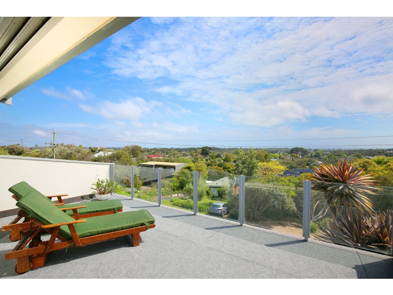 19 St Andrews Drive, Rye VIC 3941