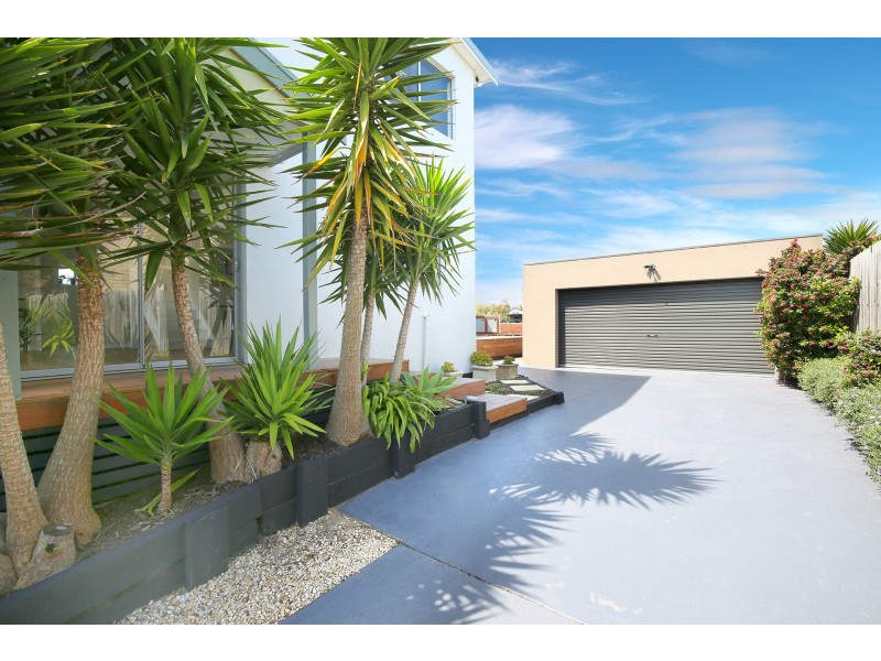 19 St Andrews Drive, Rye VIC 3941