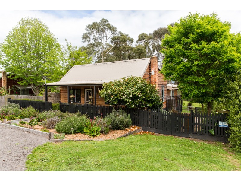 32 Grant Street, Forrest VIC 3236