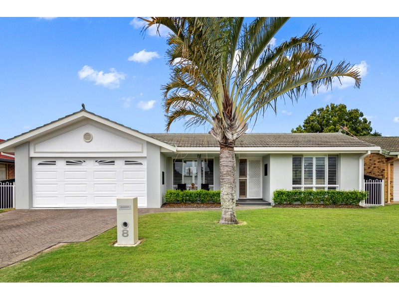 8 Palm Terrace, Yamba NSW 2464