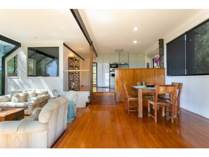 20-22 The Esplanade, Karragarra Island QLD 4184