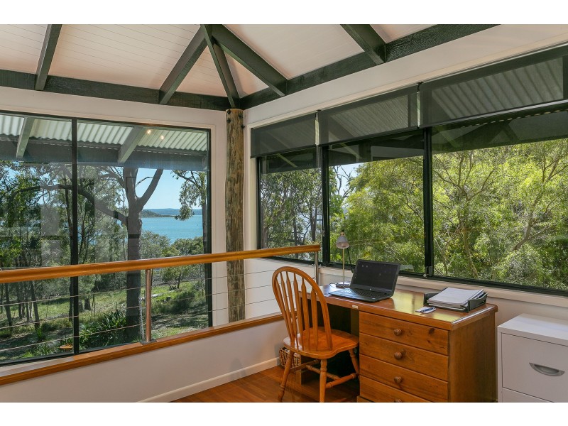 20-22 The Esplanade, Karragarra Island QLD 4184