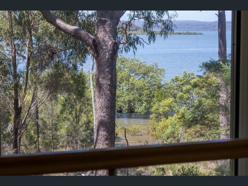 20-22 The Esplanade, Karragarra Island QLD 4184