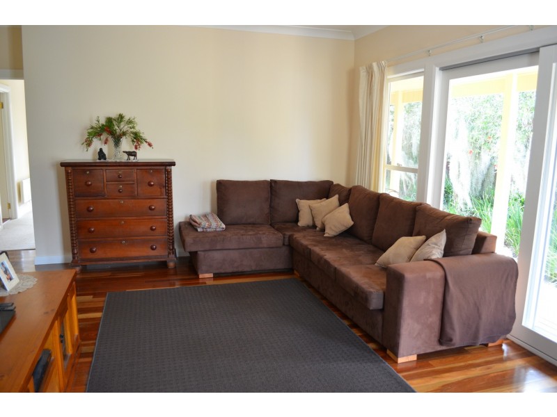 9 Thomas Street, Moruya NSW 2537