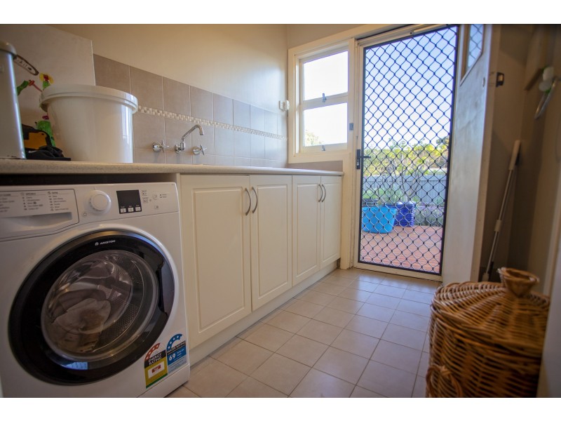 20 Flinders Street, Hopetoun WA 6348