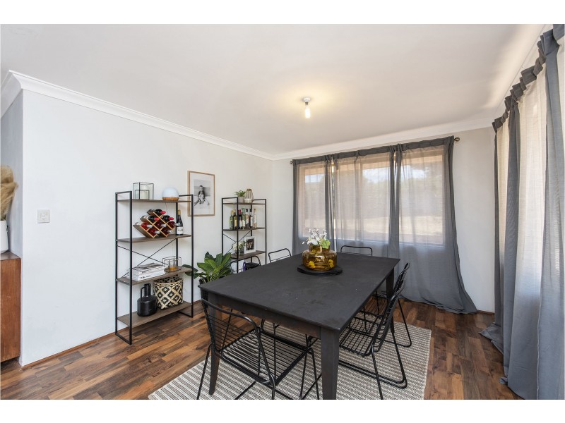 35 Templetonia Promenade, Halls Head WA 6210