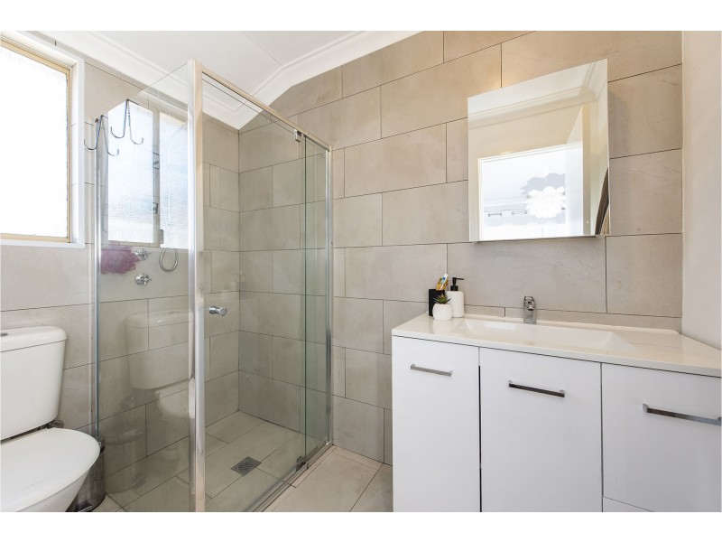 35 Templetonia Promenade, Halls Head WA 6210