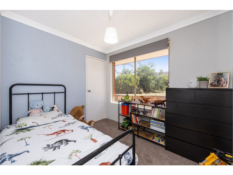 35 Templetonia Promenade, Halls Head WA 6210