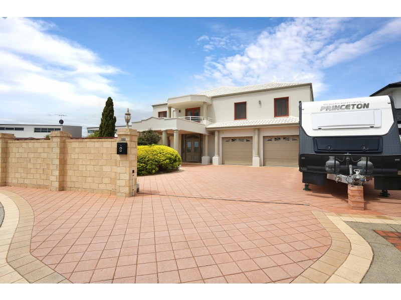 9 Basilica Place, Pelican Point WA 6230