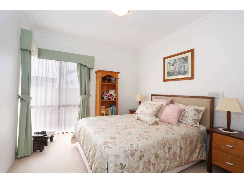 9 Basilica Place, Pelican Point WA 6230