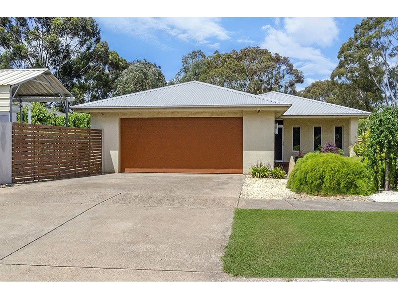 3 St James Place, Hamilton VIC 3300