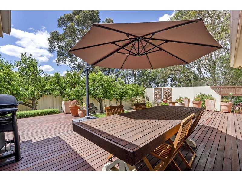 3 St James Place, Hamilton VIC 3300