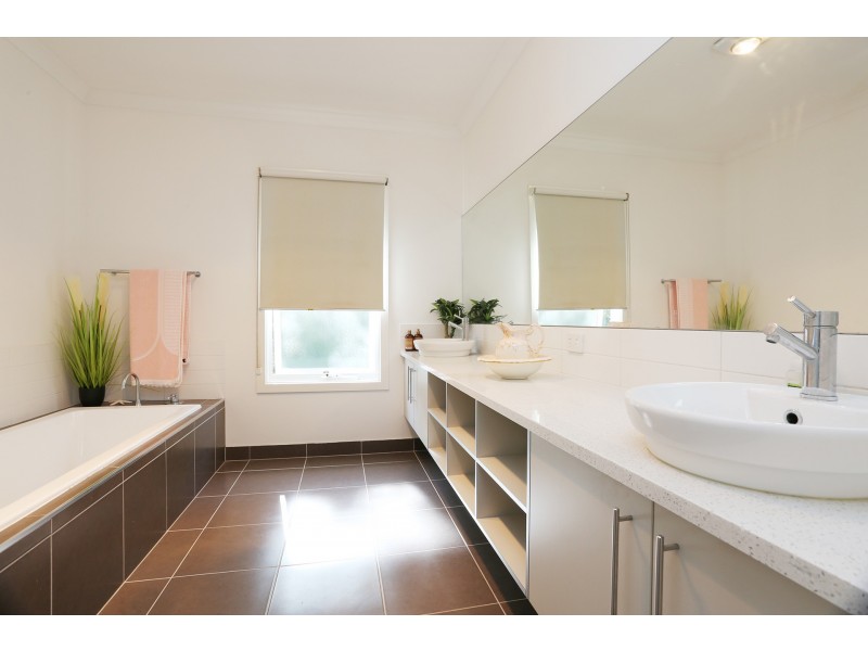 147 Bluff Road, St Leonards VIC 3223