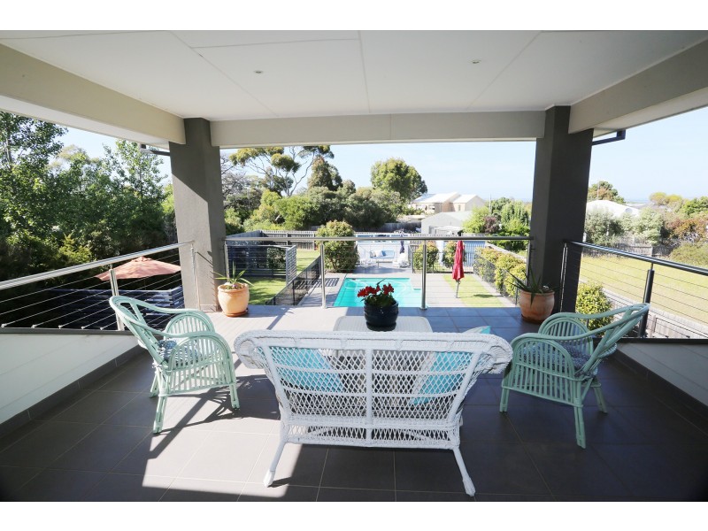 147 Bluff Road, St Leonards VIC 3223