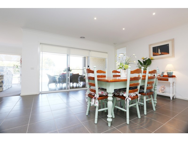 147 Bluff Road, St Leonards VIC 3223