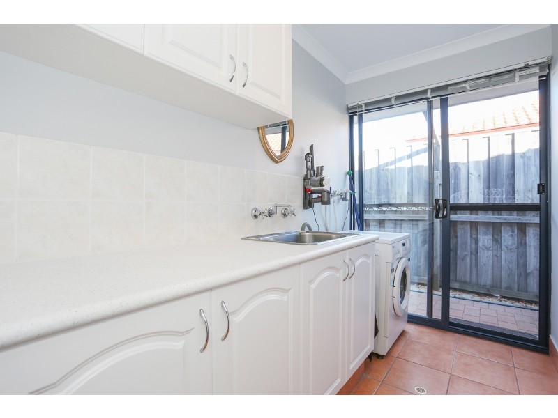 10 Merens Terrace, Henley Brook WA 6055