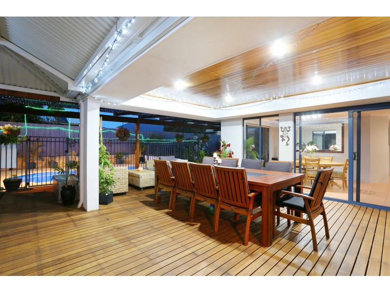 10 Merens Terrace, Henley Brook WA 6055