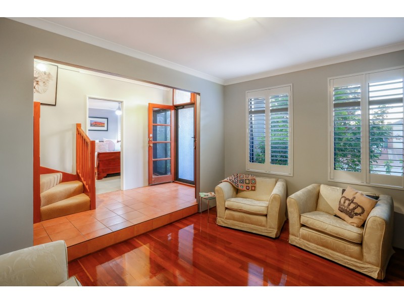 10 Merens Terrace, Henley Brook WA 6055