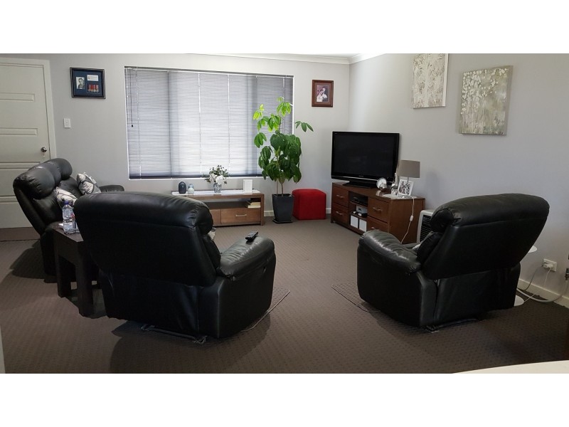 69 Mckail Street, Orana WA 6330