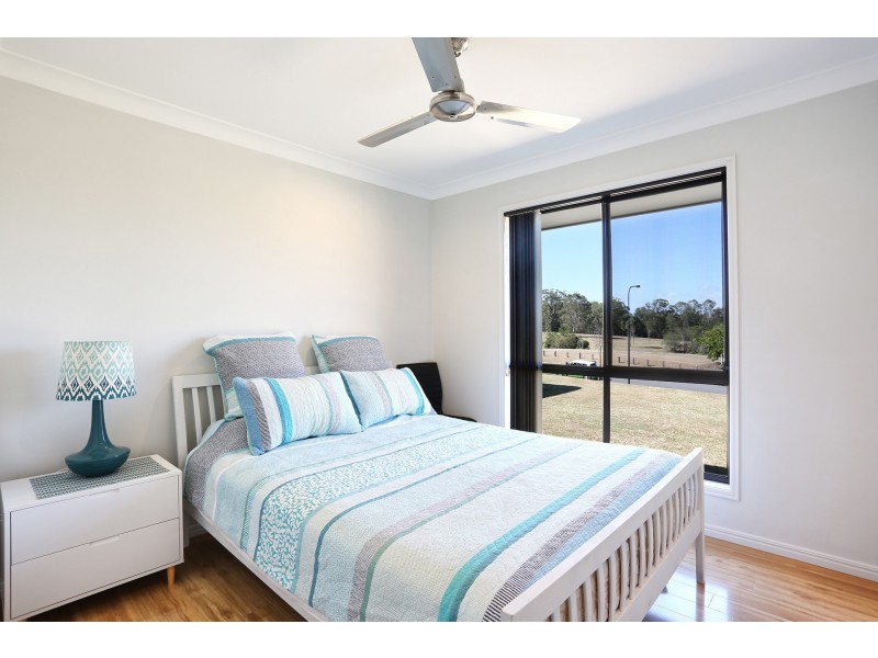 5-7 Westwood Avenue, Woodford QLD 4514