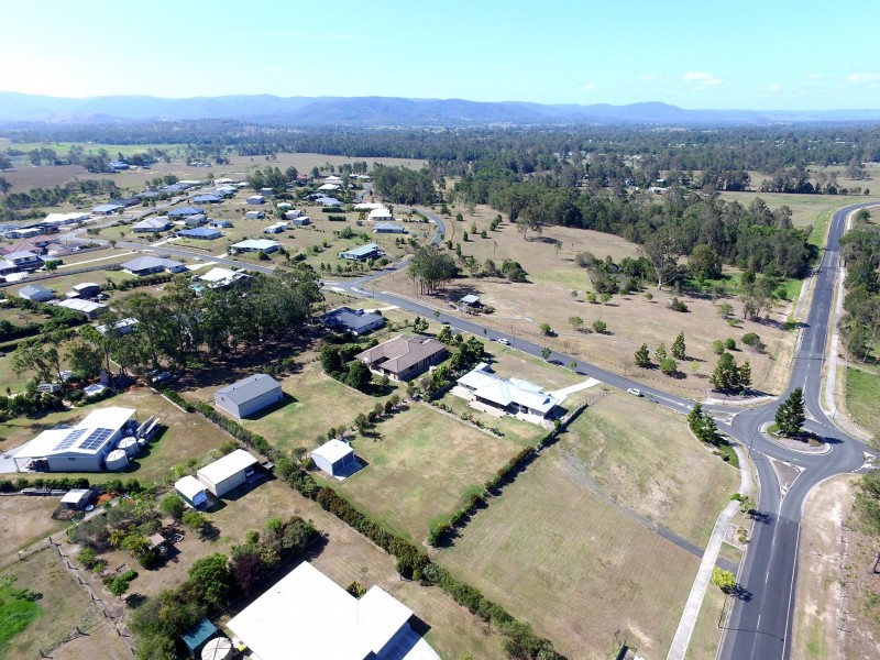 5-7 Westwood Avenue, Woodford QLD 4514