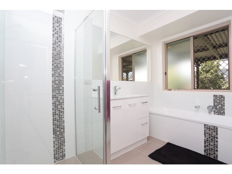 3 McCall Place, Bli Bli QLD 4560