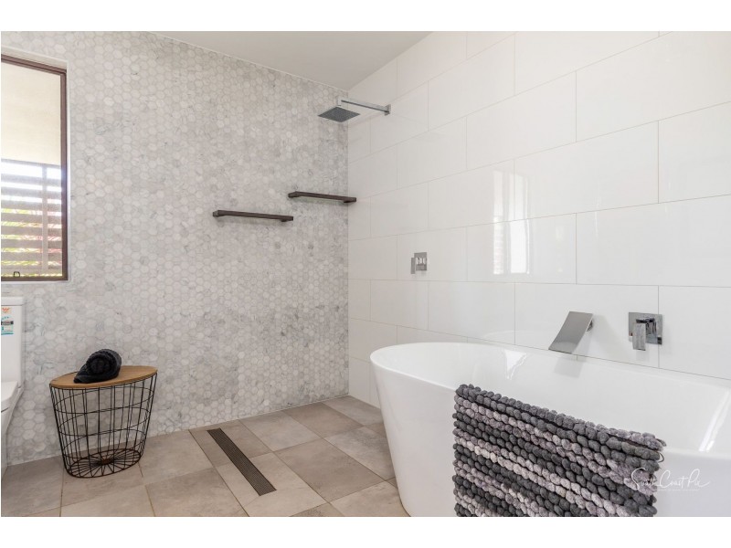 10 Rose Street, Moruya NSW 2537