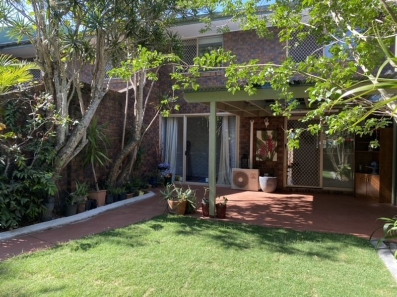 11 Shaw Place, Hemmant QLD 4174