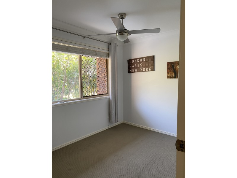 11 Shaw Place, Hemmant QLD 4174