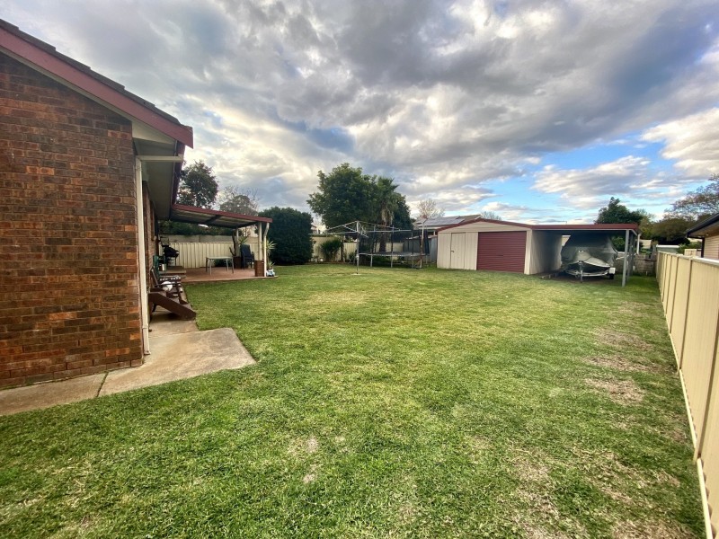5 Claret Avenue, Muswellbrook NSW 2333