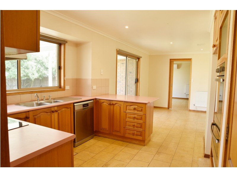 6 Megan Place, Traralgon VIC 3844