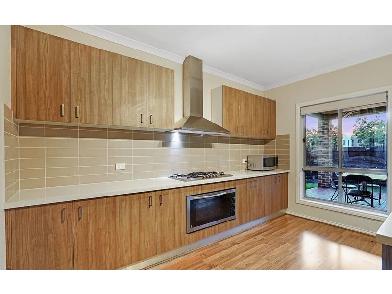 21 Fantail Crescent, Williams Landing VIC 3027