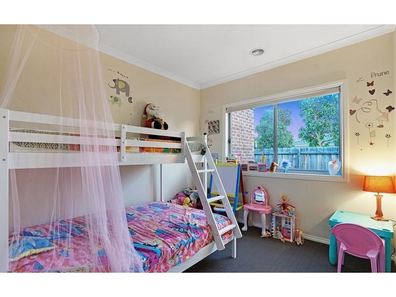 21 Fantail Crescent, Williams Landing VIC 3027