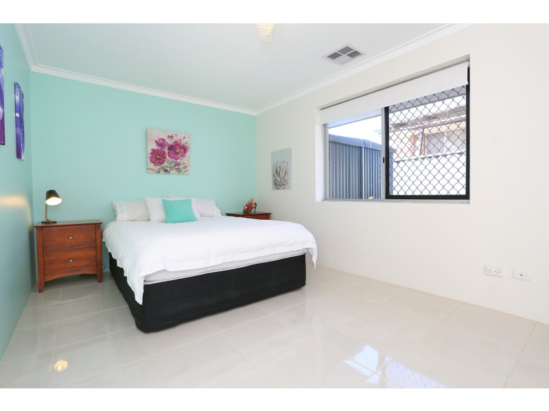 4/8 Creery Street, Dudley Park WA 6210